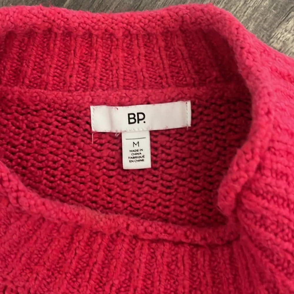 Hot Pink cropped sweater! - Picture 2 of 3